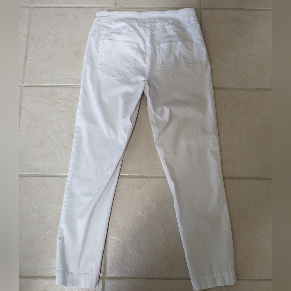 Slim-sations Crop Pants - Picture 4 of 5
